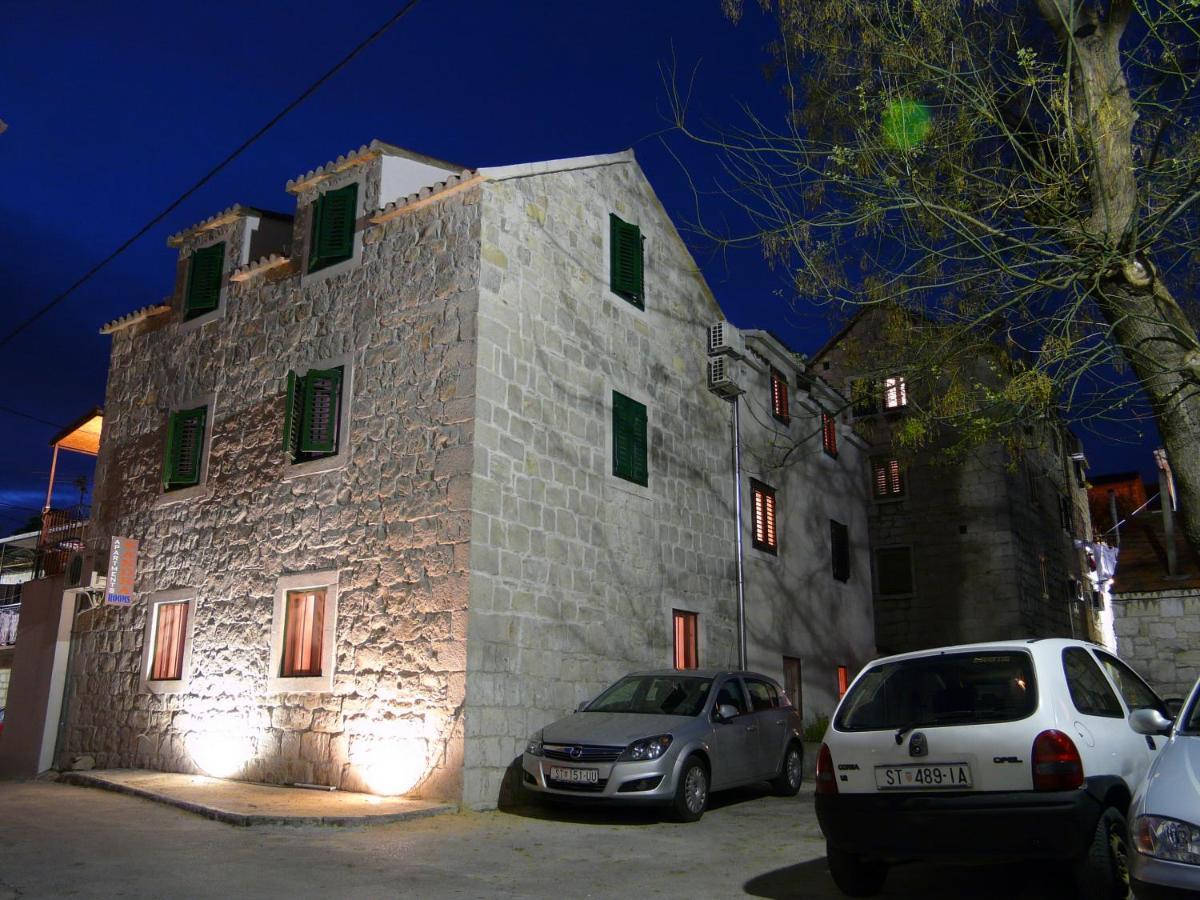 House Sandra Split Exterior photo